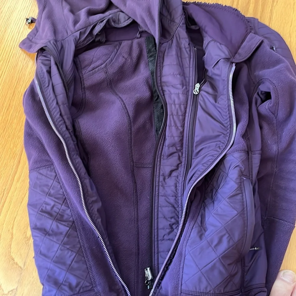 Lululemon Fleecy Keen Jacket size 4 purple